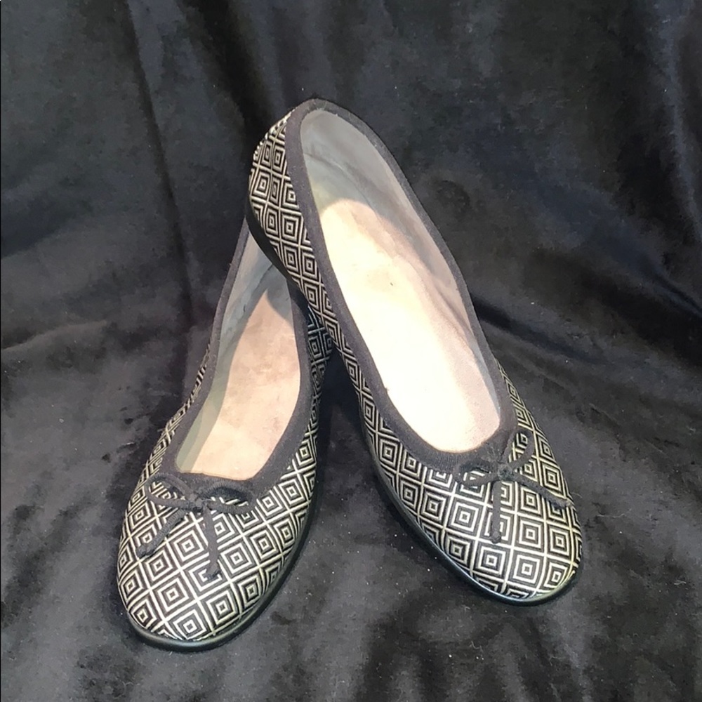 Aerosoles Flats with Bow